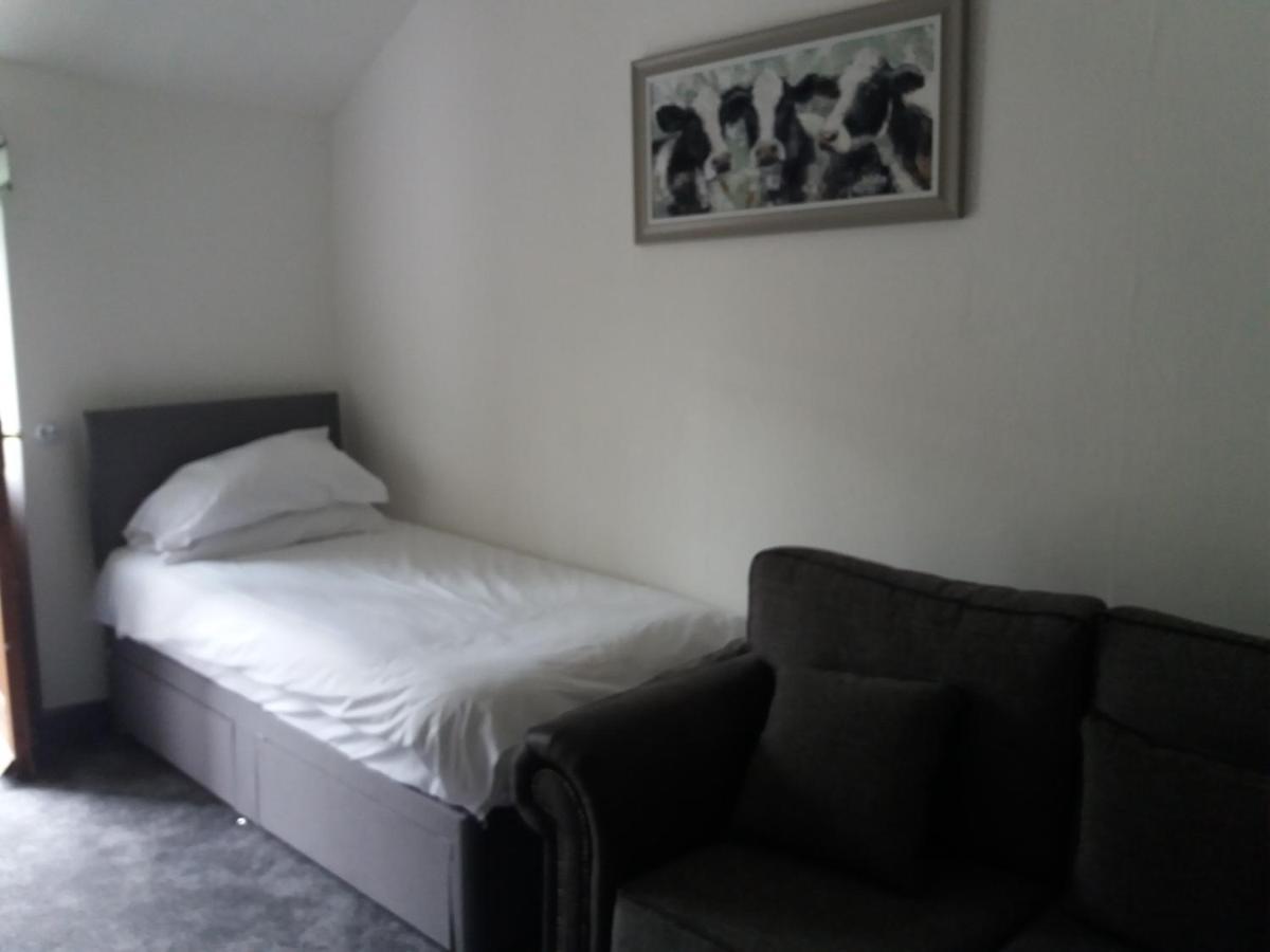 ברוטון אין פרנס Newfield Inn מראה חיצוני תמונה